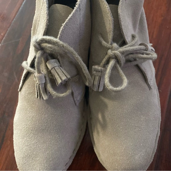 Tommy Bahama Evert Tan Suede Desert Booties Size US 9 ( S - 14) - Picture 4 of 6